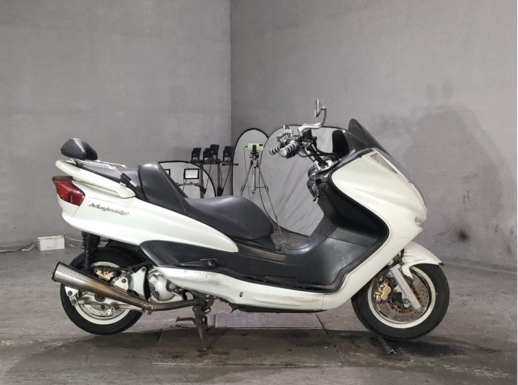 Мотоцикл Yamaha MAJESTY 250 з пробігом 23667 km