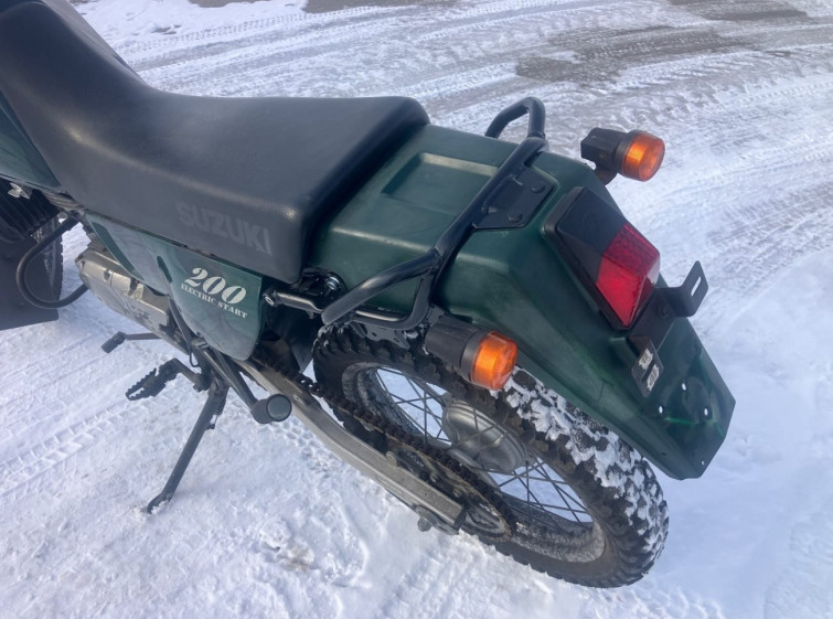 Мотоцикл Suzuki DF200E з пробігом 9328 km