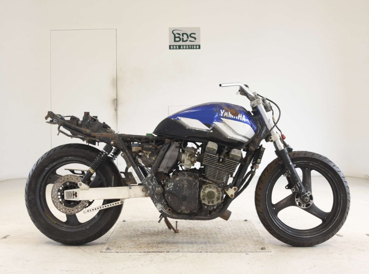 Мотоцикл Yamaha XJR400