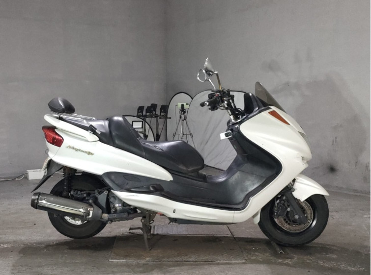 Мотоцикл Yamaha MAJESTY 250C з пробігом 44929 km