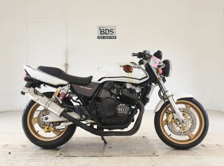 Мотоцикл Honda CB400SF