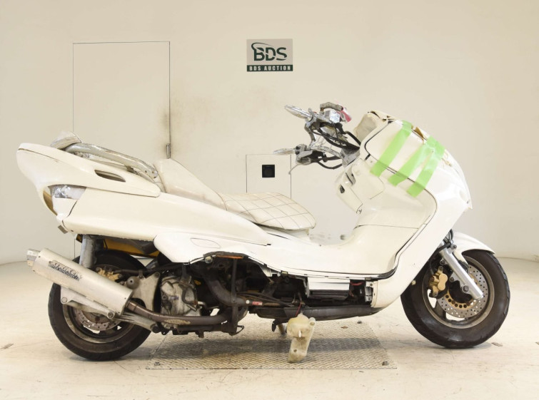 Мотоцикл Yamaha MAJESTY 250C