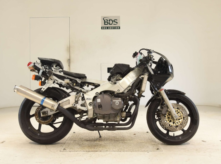 Мотоцикл Honda CBR400RR с пробегом 46231 km