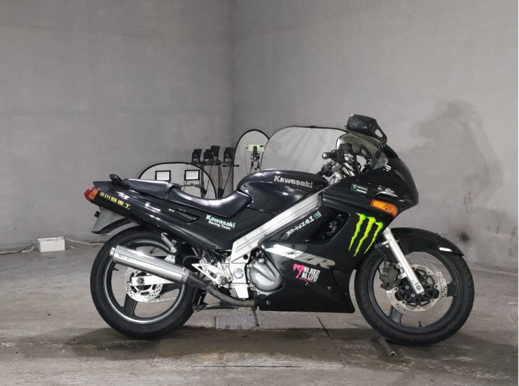 Мотоцикл Kawasaki ZZ-R250 с пробегом 28403 km