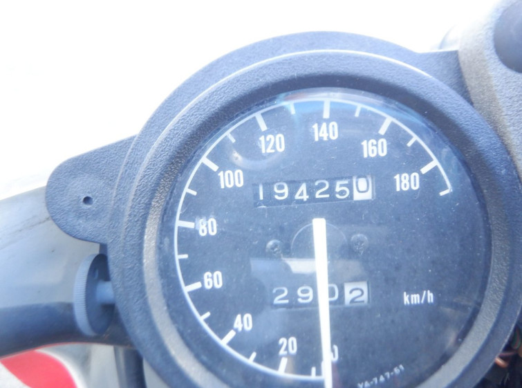 Мотоцикл Yamaha TZR250 з пробігом 19425 km