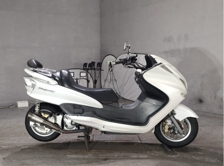 Мотоцикл Yamaha MAJESTY 250 с пробегом 31765 km