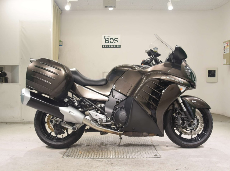 Мотоцикл Kawasaki GTR1400 CONCOURS с пробегом 8918 km