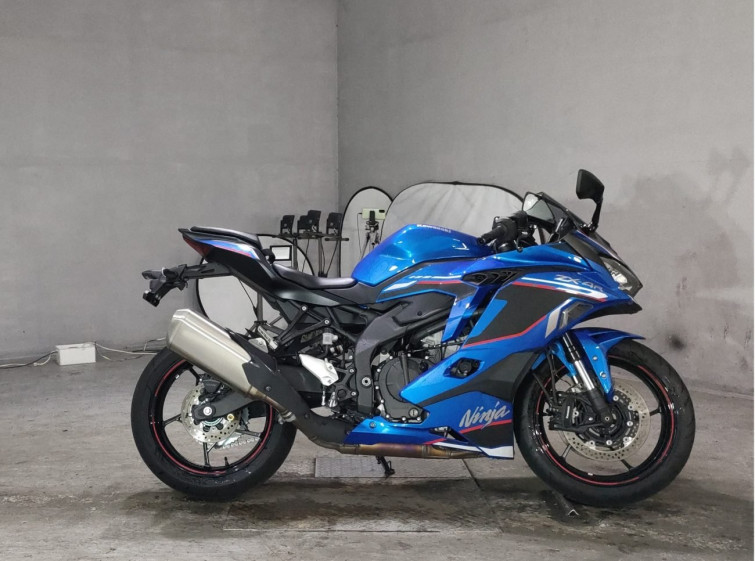 Мотоцикл Kawasaki NINJA ZX-4R SE с пробегом 3837 km