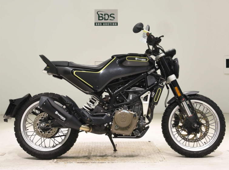 Мотоцикл Husqvarna SVARTPILEN 401 с пробегом 4262 km