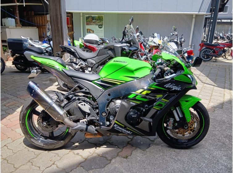 Мотоцикл Kawasaki NINJA ZX-10R з пробігом 30733 km