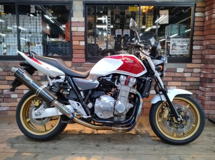 Мотоцикл Honda CB1300SF з пробігом 3684 km