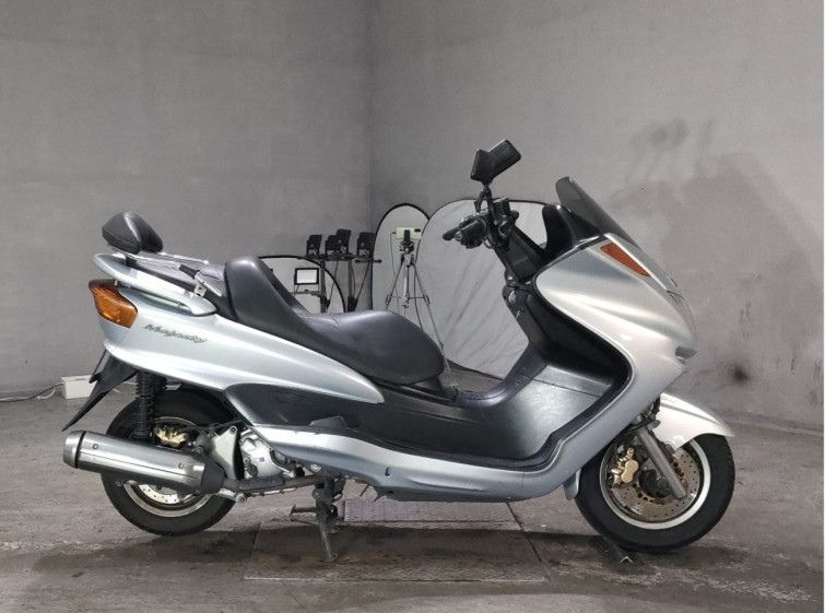 Мотоцикл Yamaha MAJESTY 250 с пробегом 43466 km