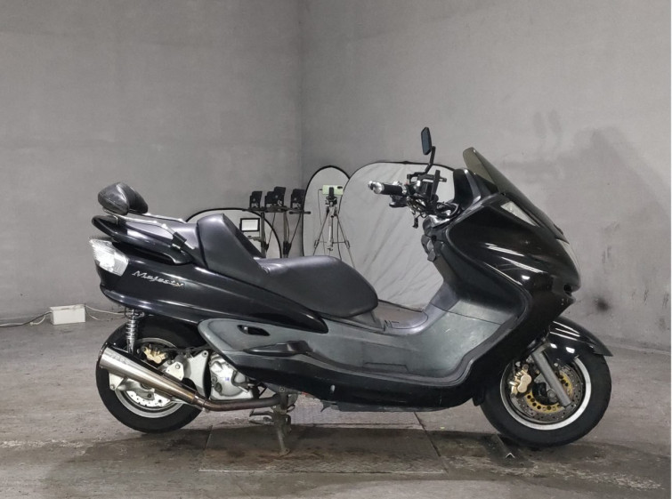 Мотоцикл Yamaha MAJESTY 250C з пробігом 16236 km