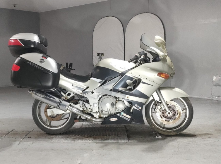 Мотоцикл Kawasaki ZZ-R400 с пробегом 20708 km