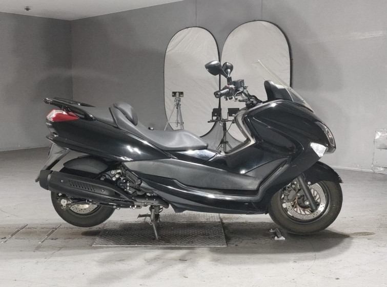 Мотоцикл Yamaha MAJESTY 250 с пробегом 17150 km