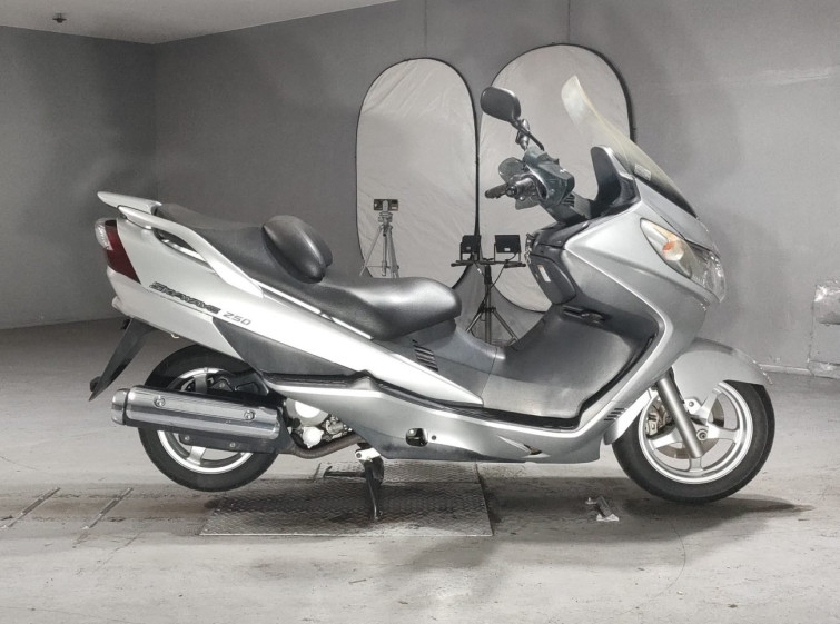 Мотоцикл Suzuki SKYWAVE 250 с пробегом 37315 km