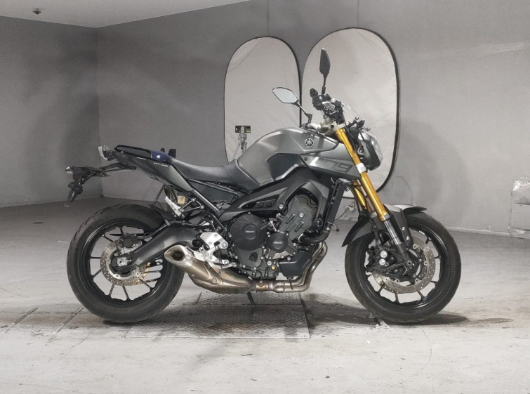Мотоцикл Yamaha MT-09 с пробегом 23420 km