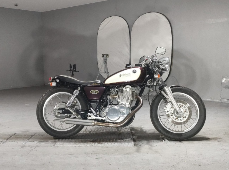 Мотоцикл Yamaha SR400 с пробегом 44183 km