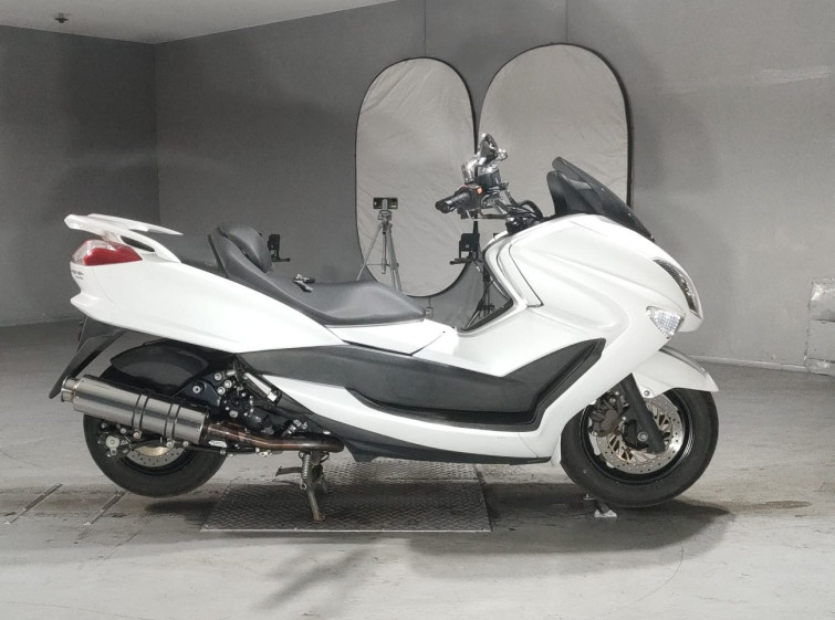 Мотоцикл Yamaha MAJESTY 250 с пробегом 19891 km