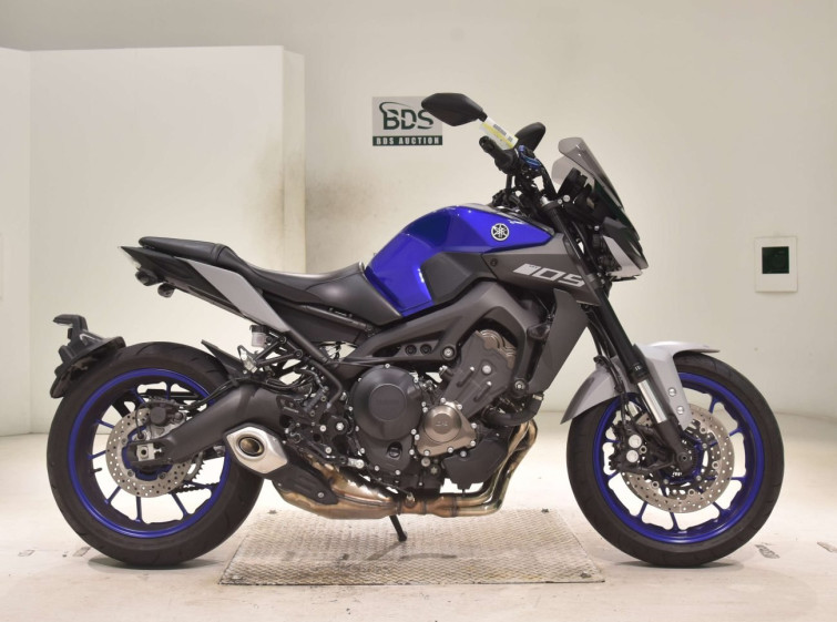 Мотоцикл Yamaha MT-09 с пробегом 5903 km
