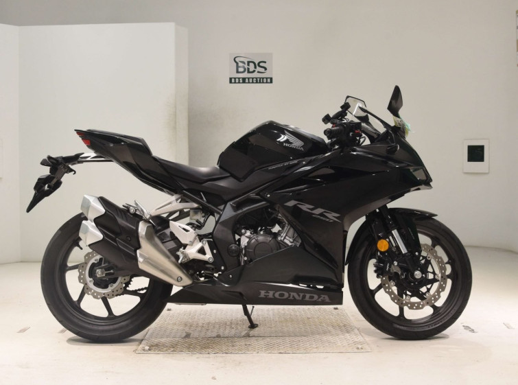 Мотоцикл Honda CBR250RR с пробегом 8538 km