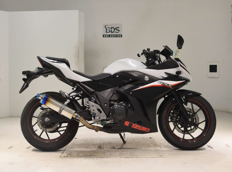 Мотоцикл Suzuki GSX250RA с пробегом 19301 km