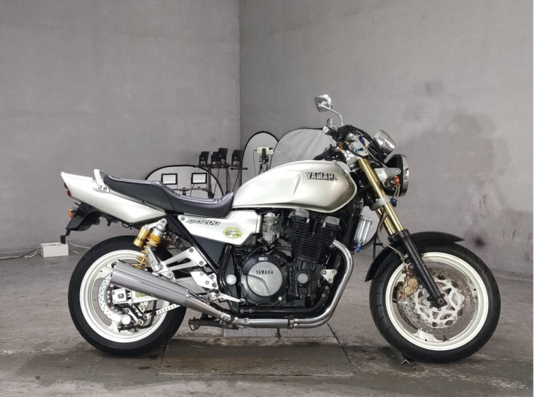 Мотоцикл Yamaha XJR1200 з пробігом 22559 km