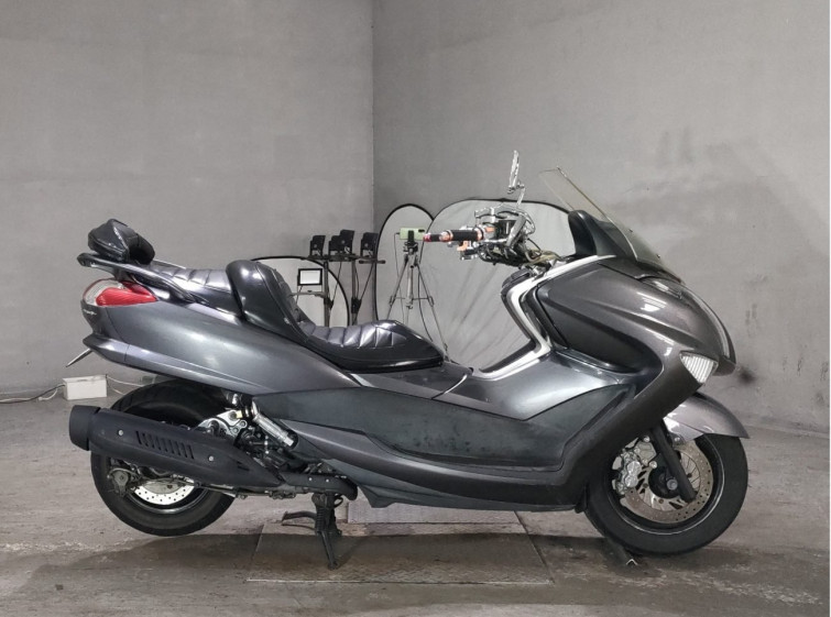 Мотоцикл Yamaha MAJESTY 250 с пробегом 17572 km