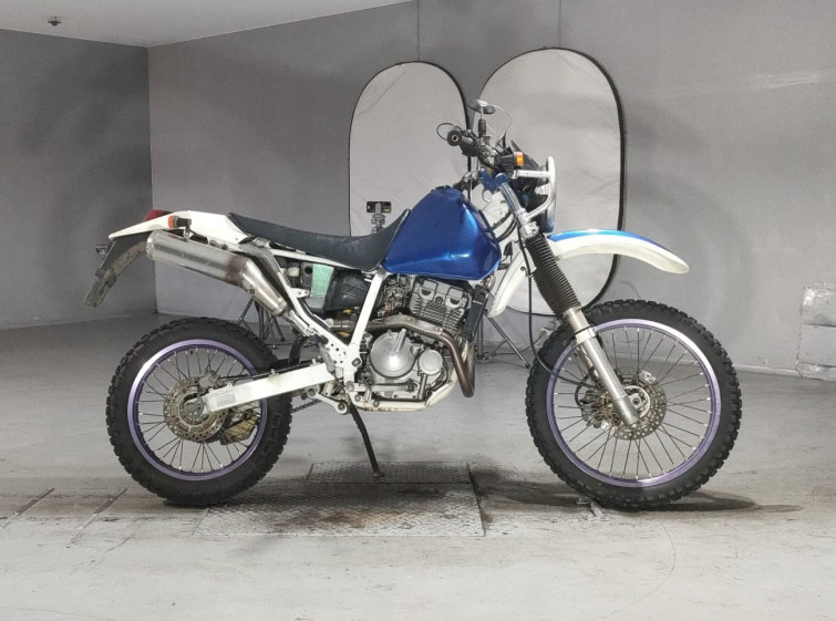 Мотоцикл Suzuki GEVEL 250XC