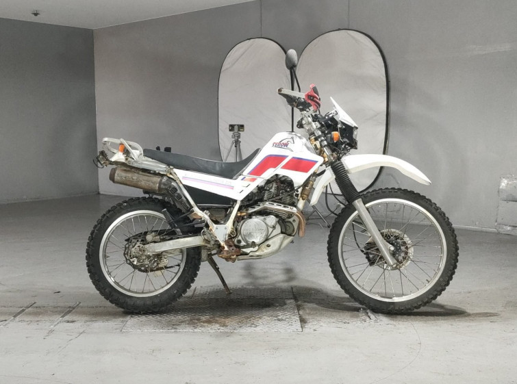 Мотоцикл Yamaha SEROW XT225 с пробегом 15035 km