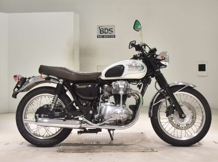 Мотоцикл Kawasaki W650 с пробегом 14401 km