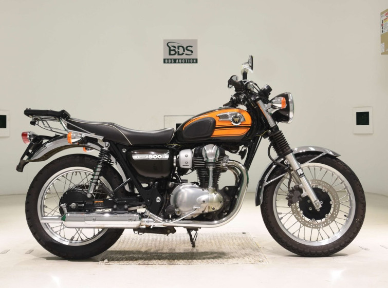 Мотоцикл Kawasaki W800 з пробігом 34010 km
