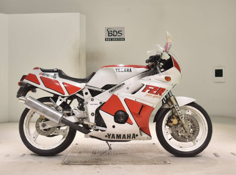 Мотоцикл Yamaha FZR400 с пробегом 20334 km
