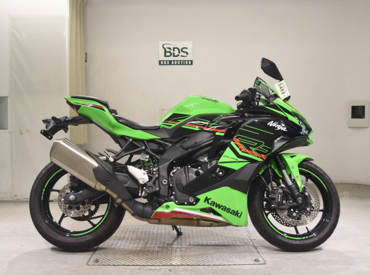 Мотоцикл Kawasaki ZX-4RR с пробегом 31696 km