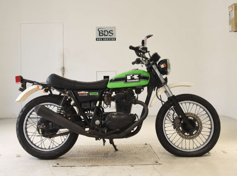 Мотоцикл Kawasaki 250TR с пробегом 21335 km