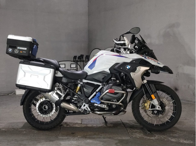 Мотоцикл BMW R1250GS с пробегом 7944 km