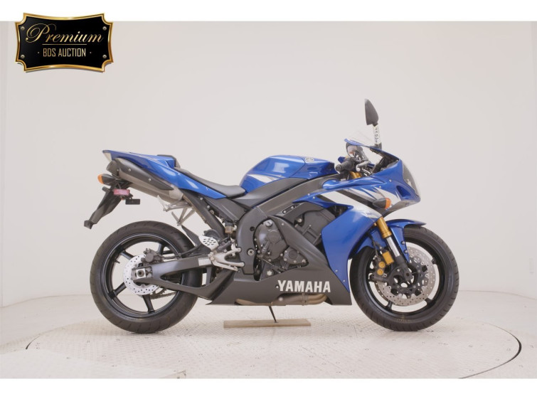Мотоцикл Yamaha YZF-R1 с пробегом 2401 km