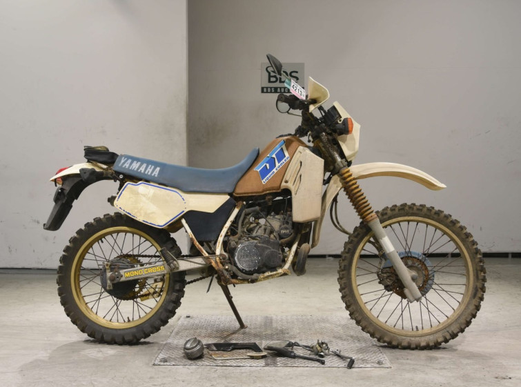 Мотоцикл Yamaha DT200R с пробегом 4188 km