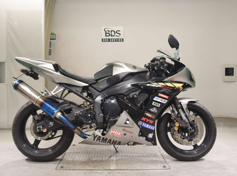 Мотоцикл Yamaha FZR1000 з пробігом 31308 km