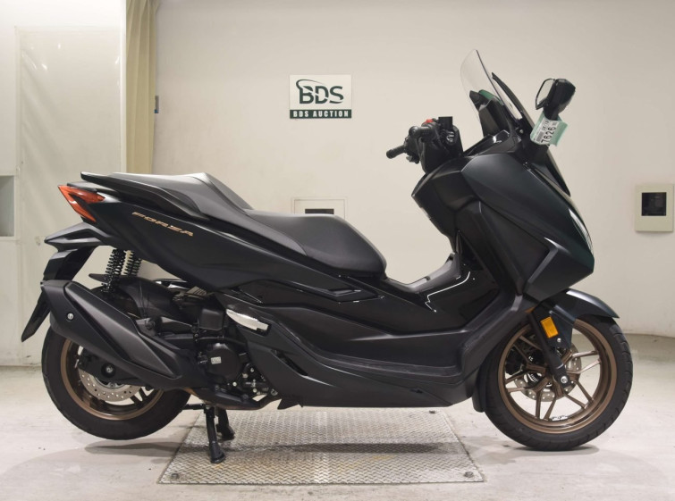 Мотоцикл Honda FORZA-6 с пробегом 9420 km
