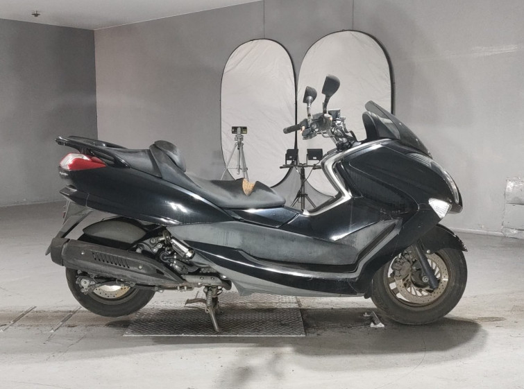 Мотоцикл Yamaha MAJESTY 250
