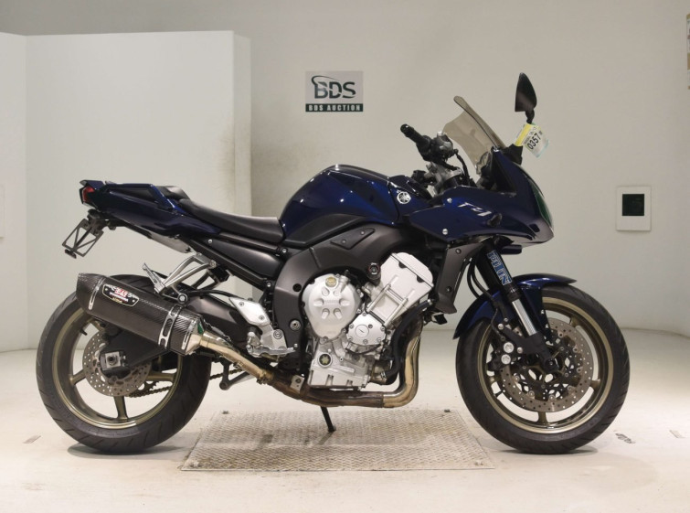 Мотоцикл Yamaha YZF-R1 с пробегом 27934 km