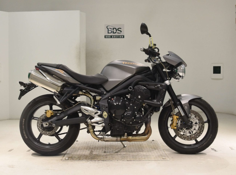 Мотоцикл Triumph STREET TRIPLE R з пробігом 22039 km