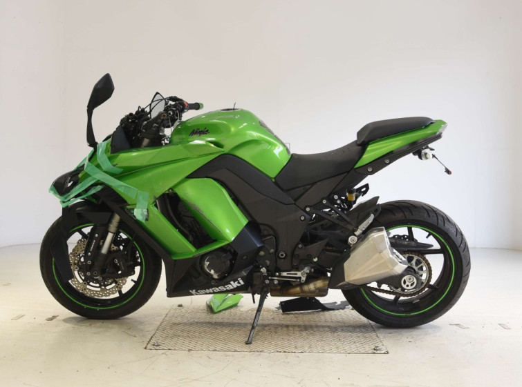 Мотоцикл Kawasaki Z1000