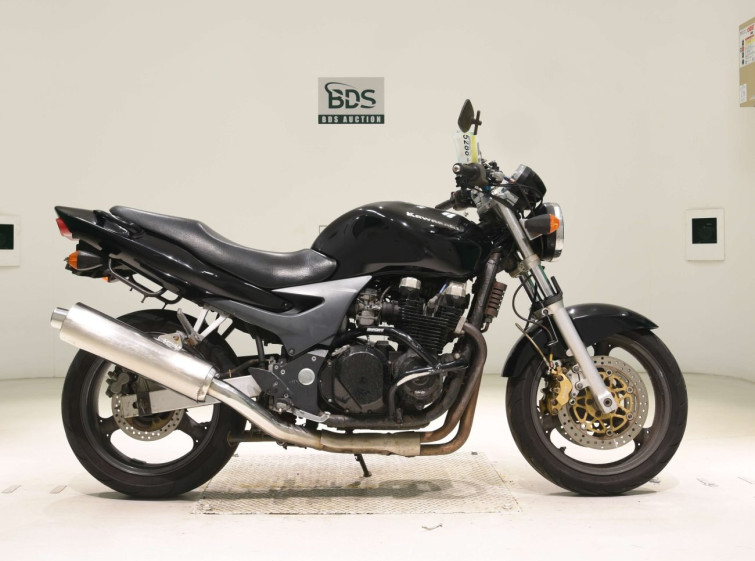 Мотоцикл Kawasaki ZR-7 з пробігом 62415 km