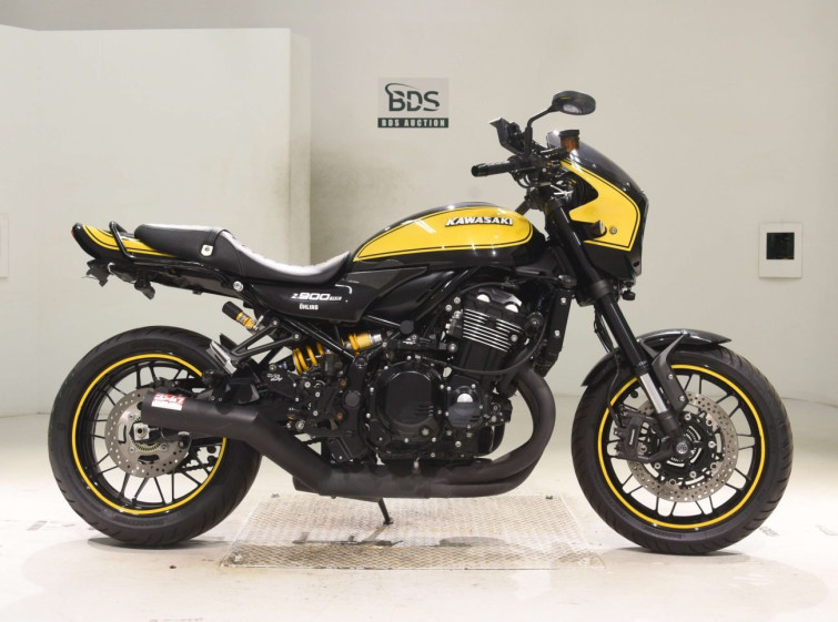 Мотоцикл Kawasaki Z900RS з пробігом 12100 km