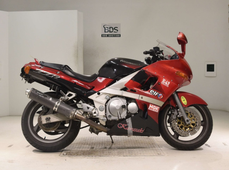 Мотоцикл Kawasaki ZZ-R400 з пробігом 57707 km