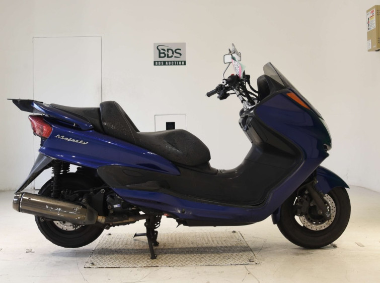 Мотоцикл Yamaha MAJESTY 250C