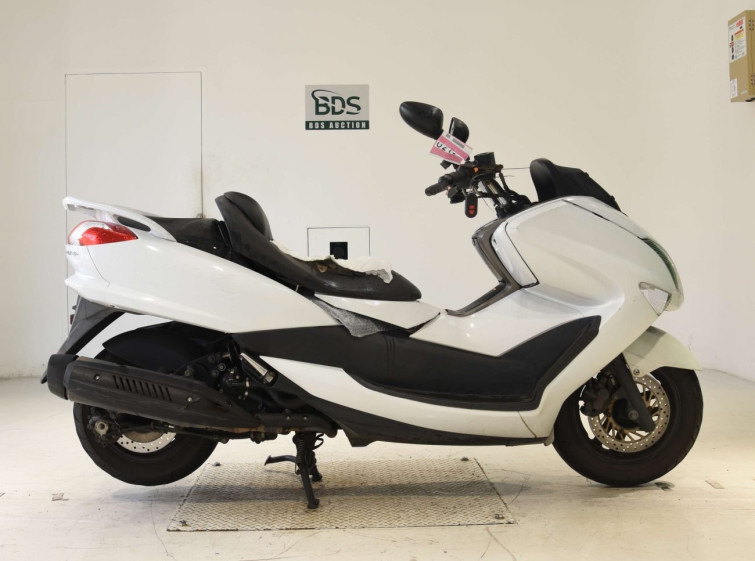 Мотоцикл Yamaha MAJESTY 250 з пробігом 156357 km