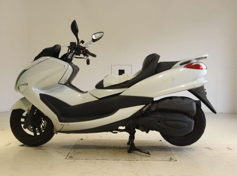 Мотоцикл Yamaha MAJESTY 250 з пробігом 156357 km
